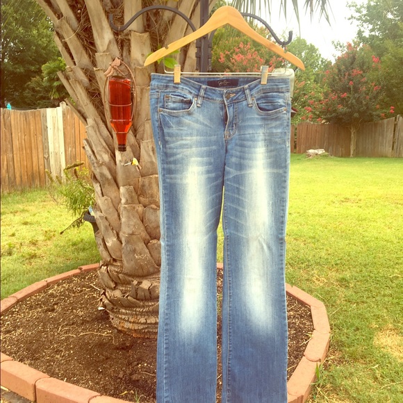 Jessica Simpson jeans size 29