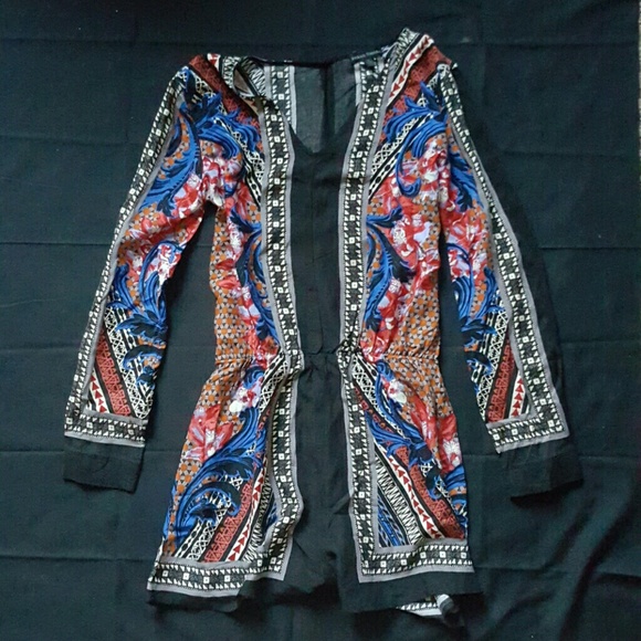 🔴MOVING SALE🔴Cute printed rompers