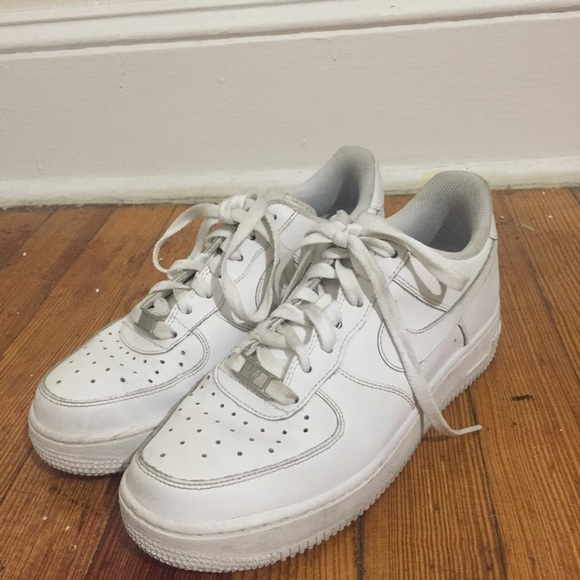 Nike Air Force 1's Low White size 8