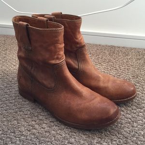 Frye Anna Short Boot
