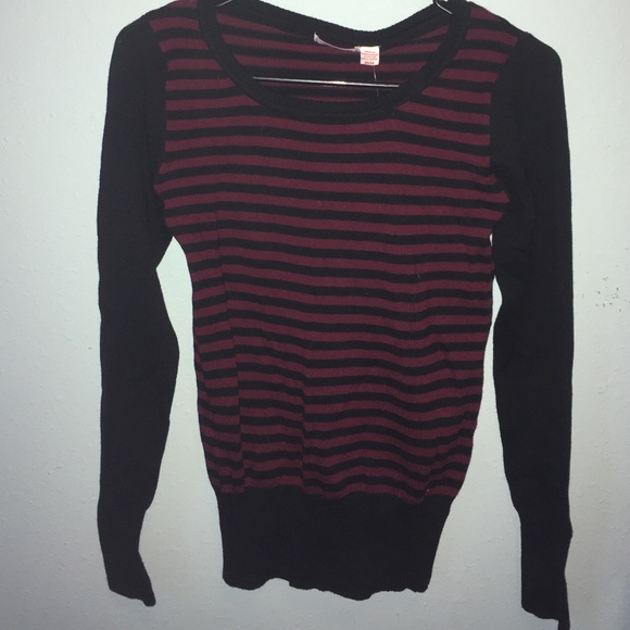 Long sleeve, burgundy black striped sweatshirt