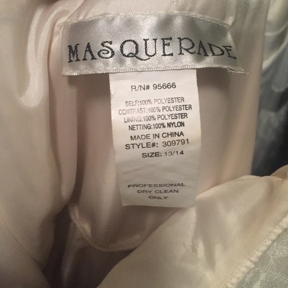 Creme Prom or Homecoming Dress - Picture 3 of 4