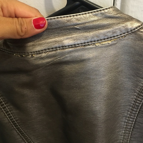 Jacket - Picture 3 of 3