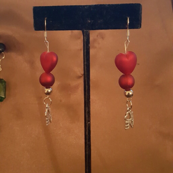 Handcrafted earrings - Picture 3 of 3