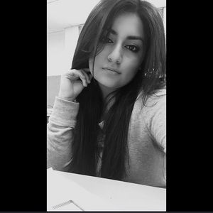 Meet your Posher, Cristina