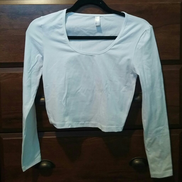 White crop top