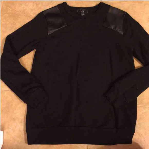 Blk Crewneck with leather shoulder patches F21