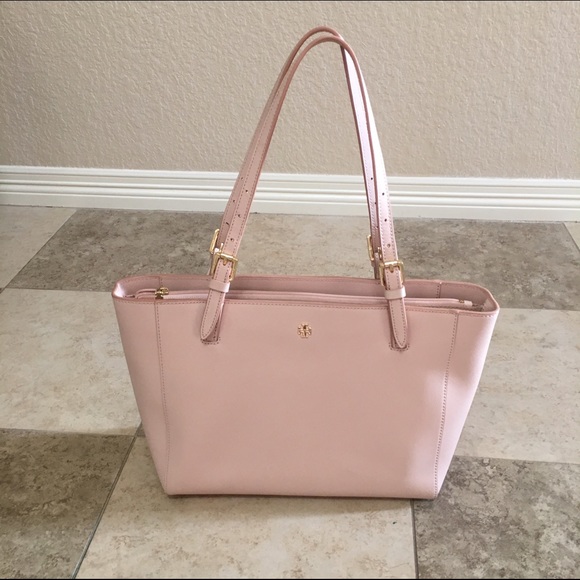 Tory Burch Handbags - SOLD!!! Tory Burch Small Light Oak York Tote