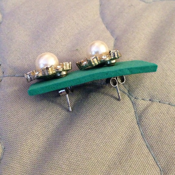 Vintage earrings - Picture 2 of 3