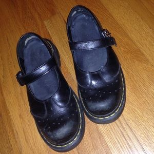 DR. MARTENS vintage mary jane's.