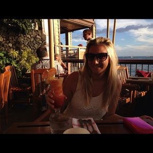 Meet your Posher, Jenny