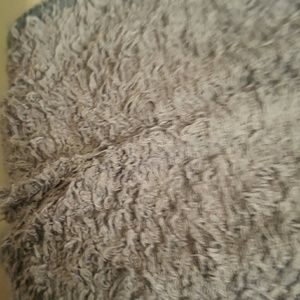 Meet your Posher, Dee