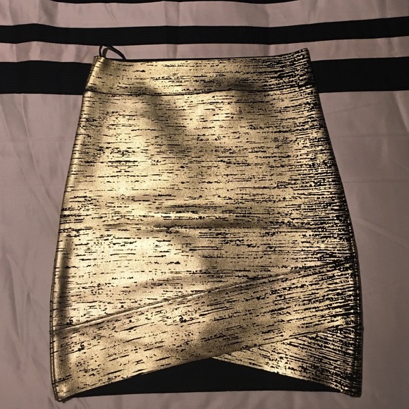 BCBG MAXAZRIA Gold bodycon skirt