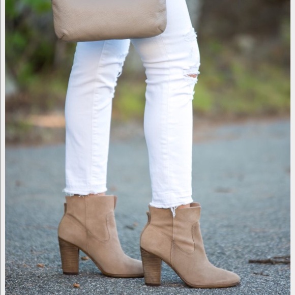 Vince camuto tan suede booties Clearance