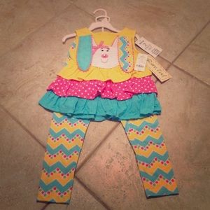 NWT Rare Too 2 Piece Outfit!