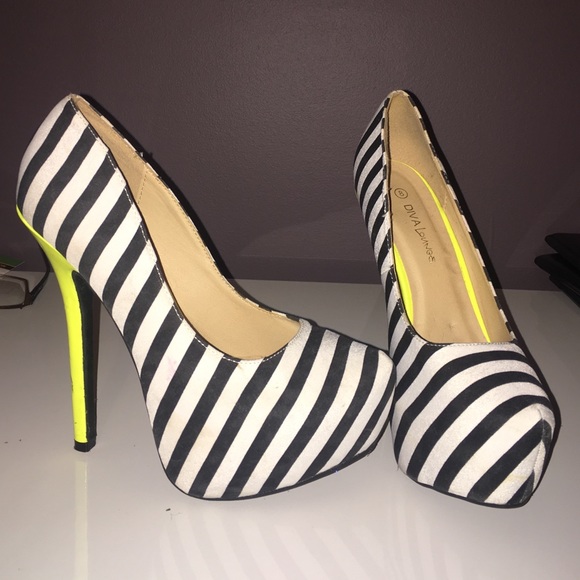 Heels - Picture 1 of 2