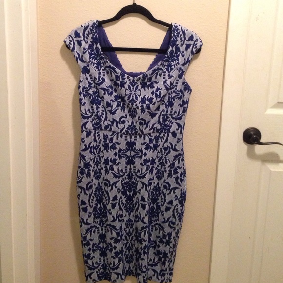 Julia jordan~ like new