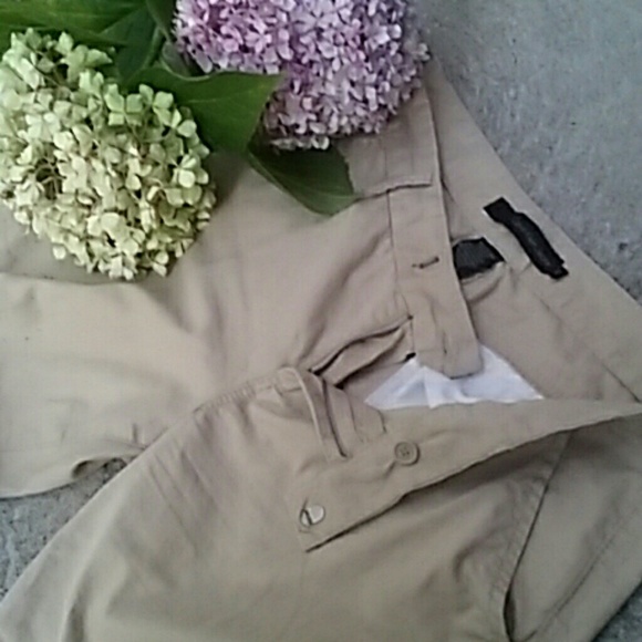 Cropped Pant - Picture 2 of 3