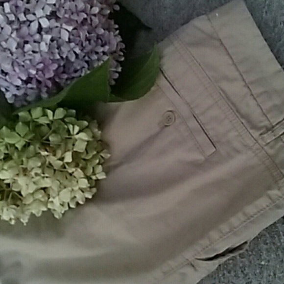 Cropped Pant - Picture 3 of 3