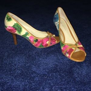 Flowered heels by Anne Klein