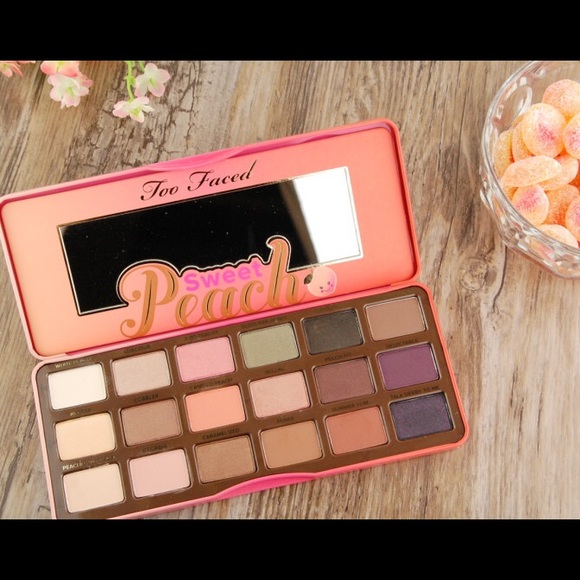 NEW Too Faced Peaches and Cream Matte Palette • Swatches and  ISO BUNDLE DEAL TOO FACED PBJ AND PEACH PALETTE