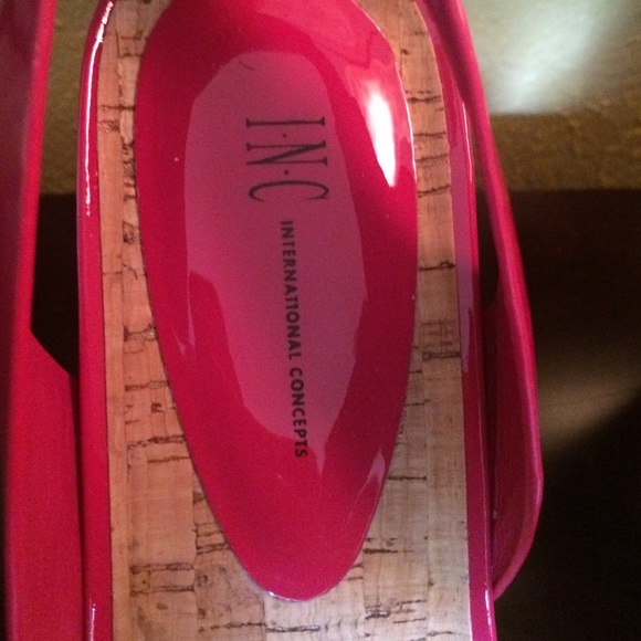 Beautiful Raspberry Color Open Toe Heels - image 4