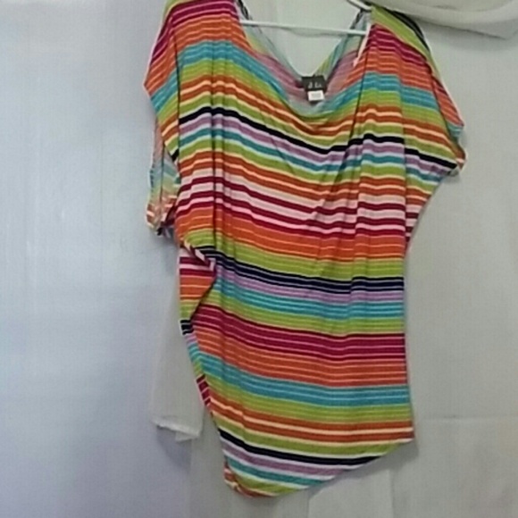 Cute bright top