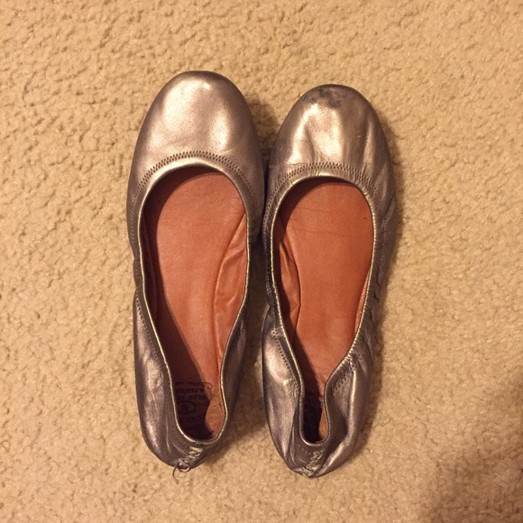 Lucky Brand pewter flats