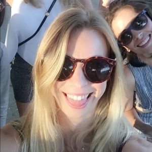 Meet your Posher, Ellie