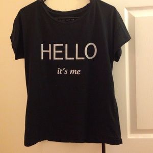💯% cotton black tshirt "hello it's me" size small