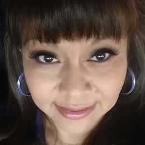 Meet your Posher, Oralia