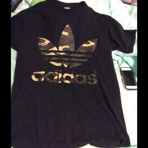 Adidas T-shirt