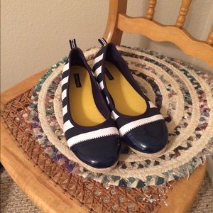 New nautical flats