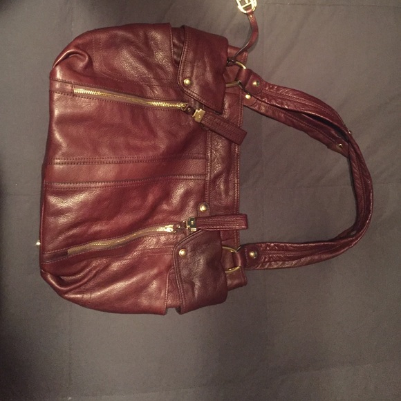B makowsky shoulder bag