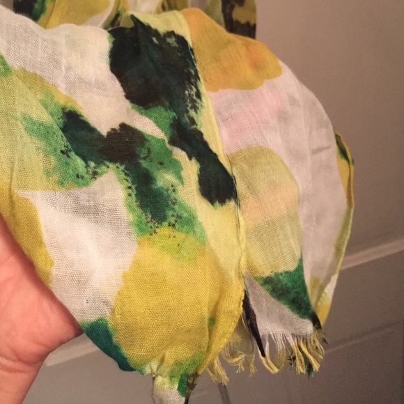 Scarf - Picture 2 of 2