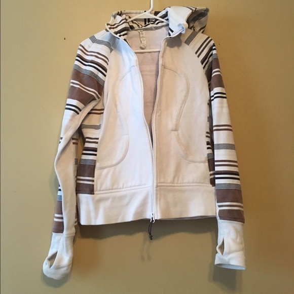 Lululemon hoodie size 6