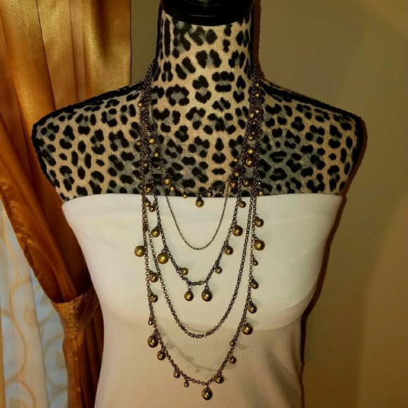 🛍Brass Colored Necklace🛍 Great for bundling