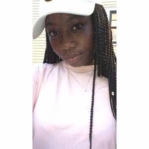 Meet your Posher, Aisha