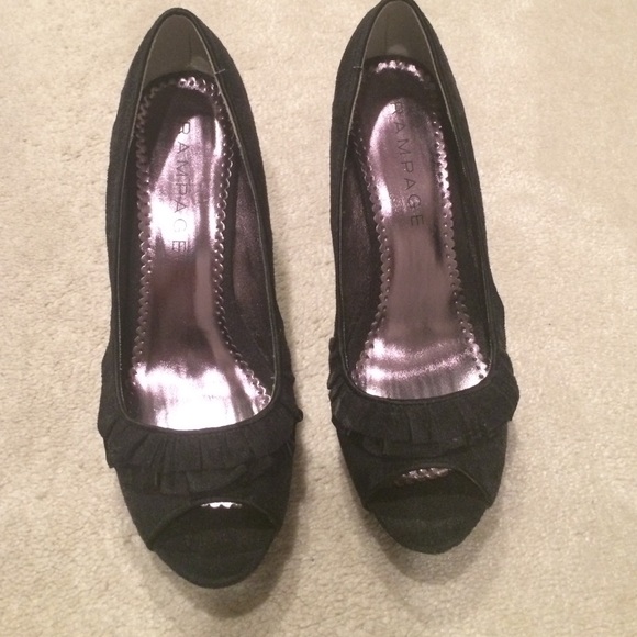 Rampage (Genoa) black peep toe