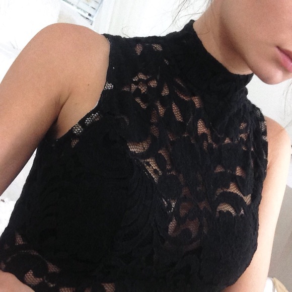 Topshop Dresses & Skirts - Lace Mockneck Midi Dress
