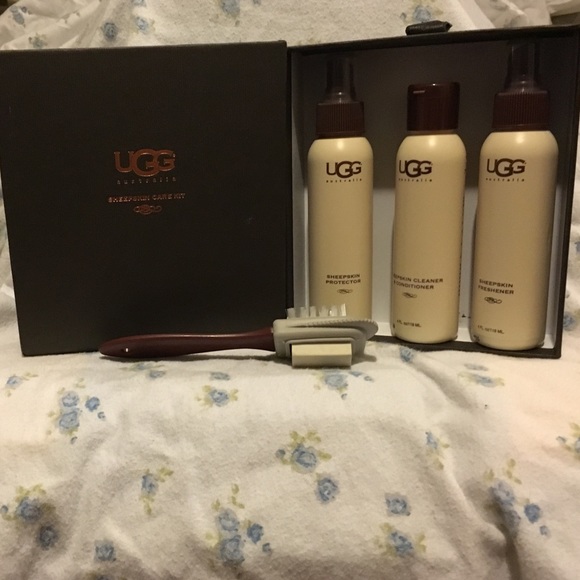 UGG sheepskin care kit