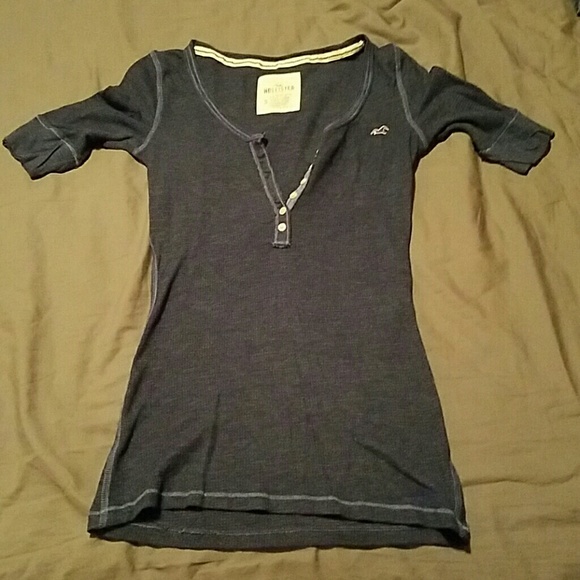 Hollister quarter sleeve shirt