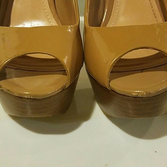 Jessica Simpson platform peep toe - Picture 2 of 4