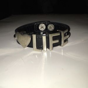 BCBG Generation "❤️LIFE" bracelet.