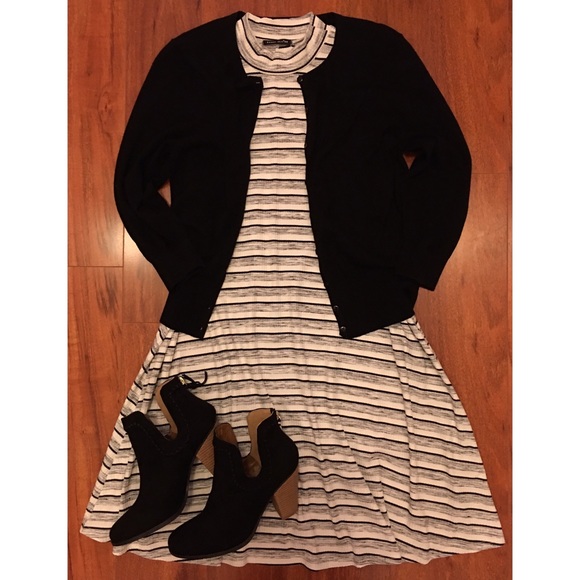 💖BLACK, WHITE, GRAY STRIPED MINI DRESS-NWT-S,M,L - Picture 3 of 4