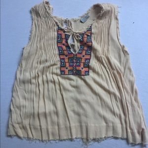Loose-Fitted Aztec Top