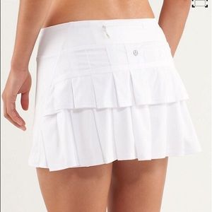 Lululemon tennis/running skirt, white