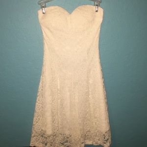 Short lace dress
