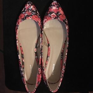 Floral flats