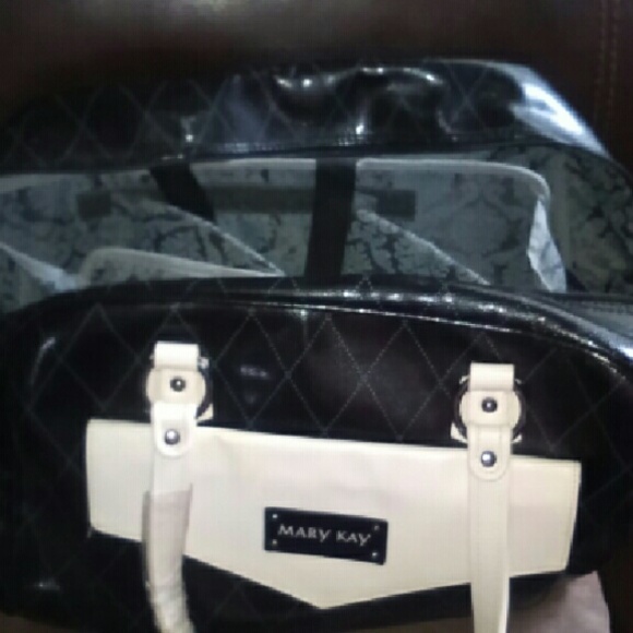 Mary k traveling bag an extra caring bag included